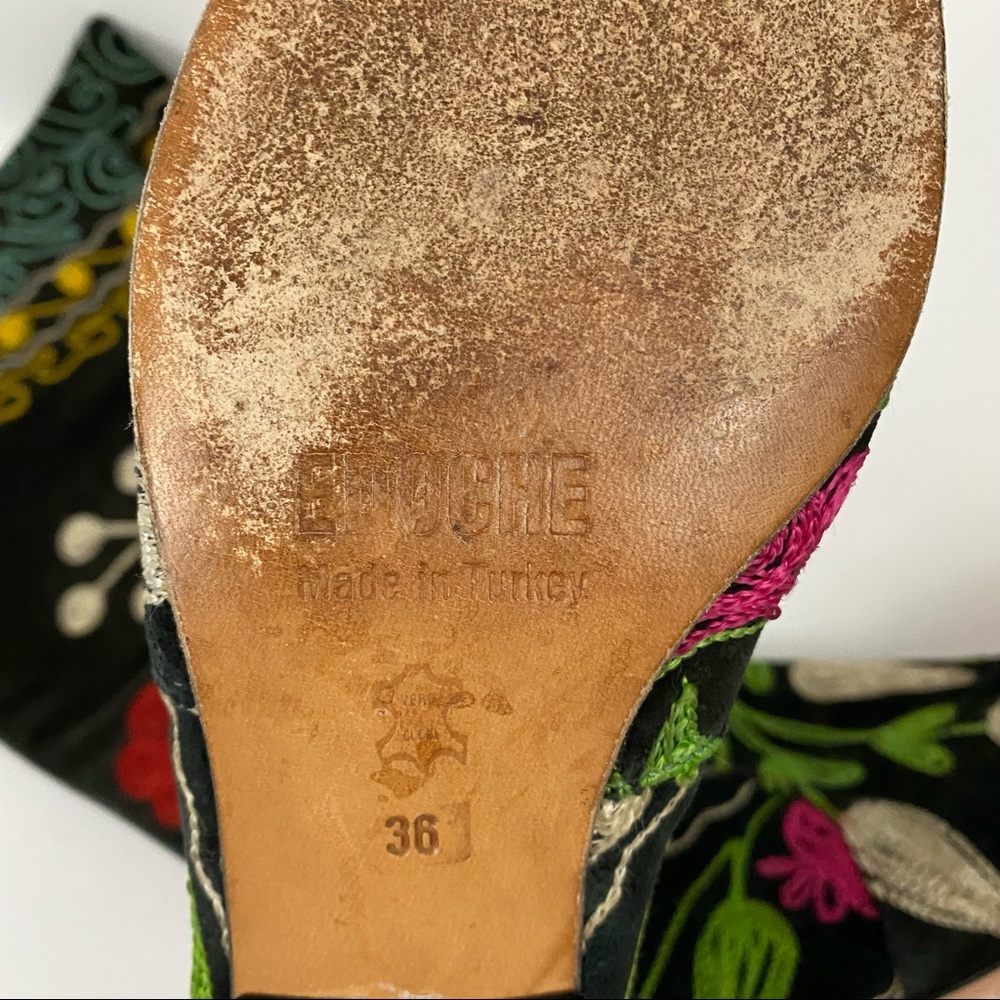 Edoche • Embroidered Boots - Picture 8 of 8